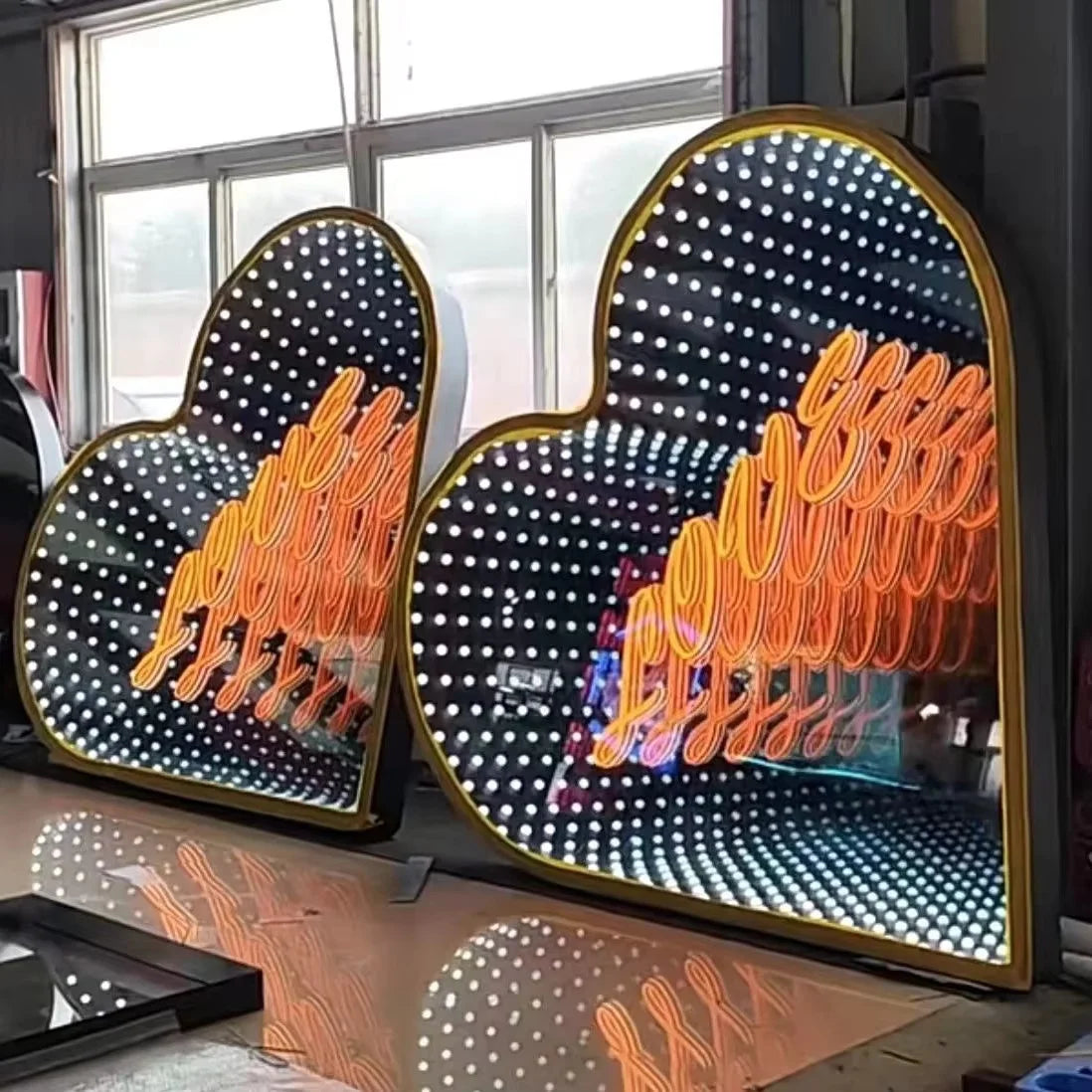 Fast Delivery Personalized Neon Sign Custom Made Wall Mount Makeup Table Babe Mirror Acrylic Led Neon Sign