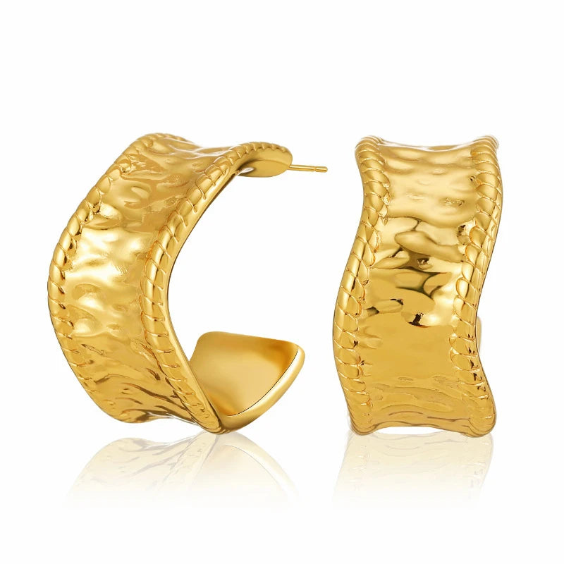 Gold Irregular Infinity Huggie Earrings Copper 18K Open Hoop Stud for Women Jewelry