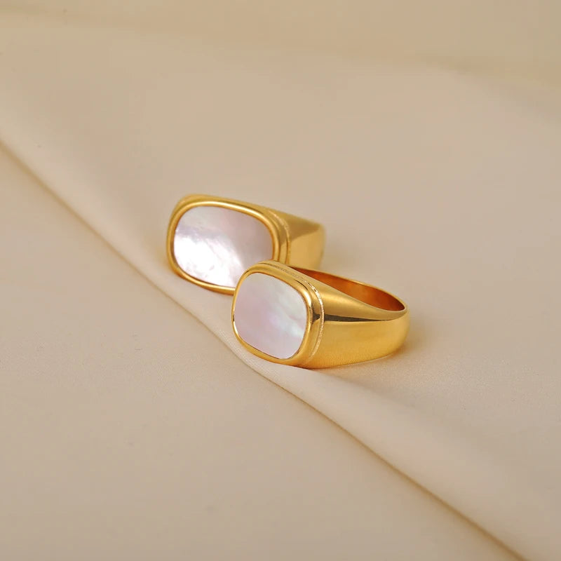 18K PVD Gold Plated White Big Shell Stainless Steel Ring Trendy Simple Gold Plated Jewelry Wholesale MegaBDM