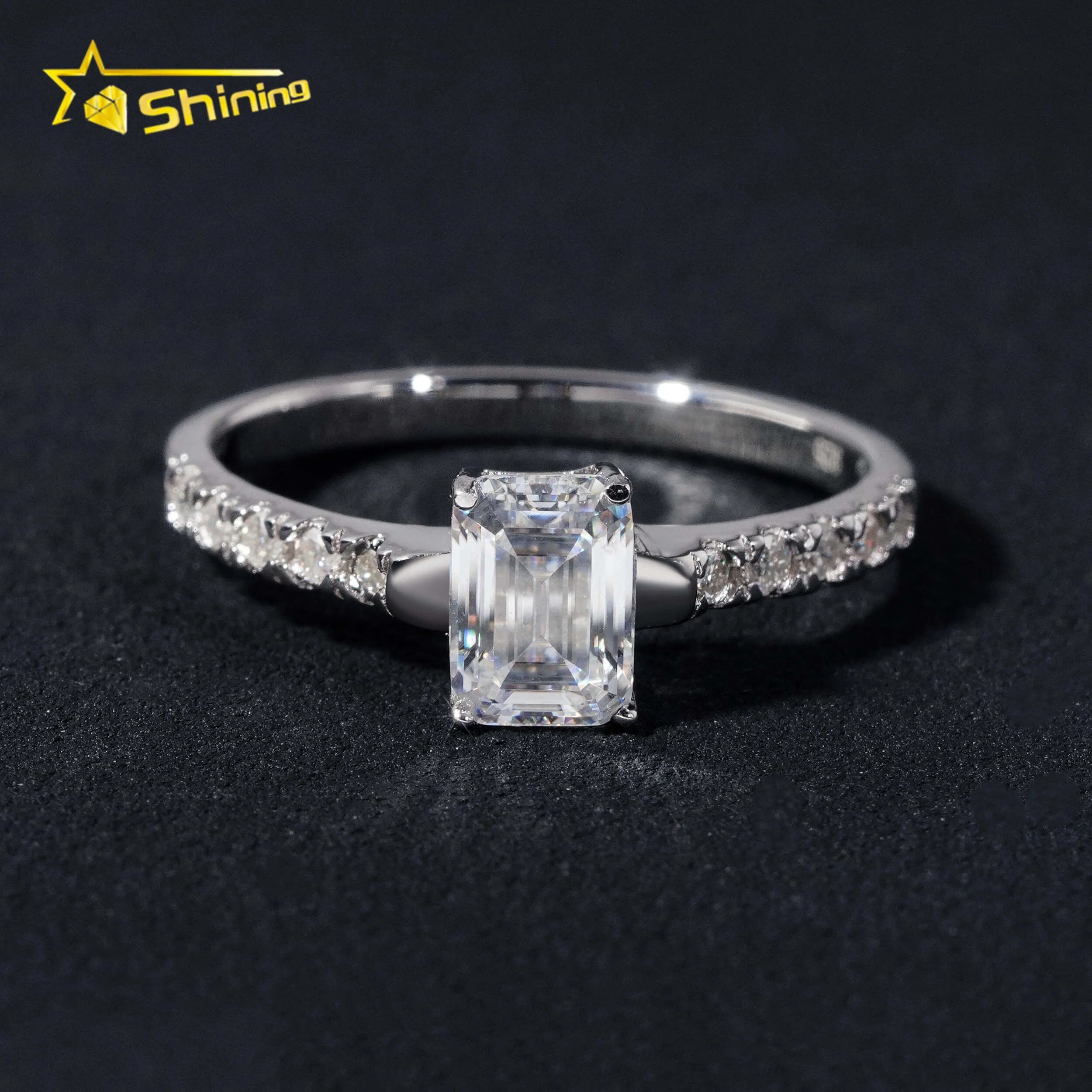 Luxury Style Pass Tester 925 Sterling Silver Rhodium Plated Women Jewelry Half Iced Out Band Diamond Moissanite Wedding Ring