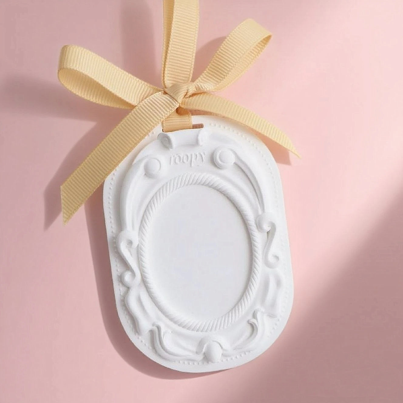 OEM Customized Ceramic Air Freshener Aroma Stone Unique Pendant Decoration Home Car Fragrance Plaster Diffuser