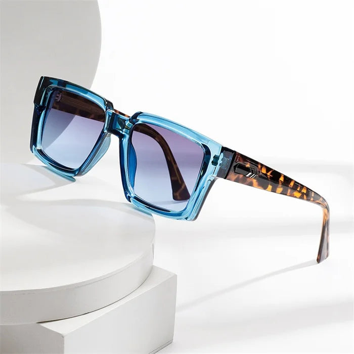 New Arrival Advanced Transparent Contrast Color Gradient Rivet Sunglasses Uv400 Large Thick Frame Metalcore Square Sunglasses