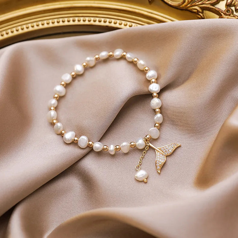SC New Arrivals Korean Style Gold Plated Bracelet Natural Freshwater Pearl Beaded Bracelet Whale Tail Charm Bracelet for Women