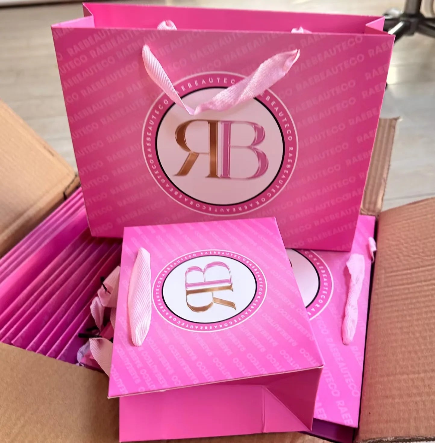 Custom Luxury Gift Festival Business Shopping Bag Packaging Paper Bag With Your Own Logo
