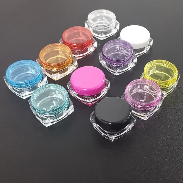 2022 New Product China Factory Mini 3g 5g China Plastic Cream square Bottom Jars and Cans with Red Orange Cap