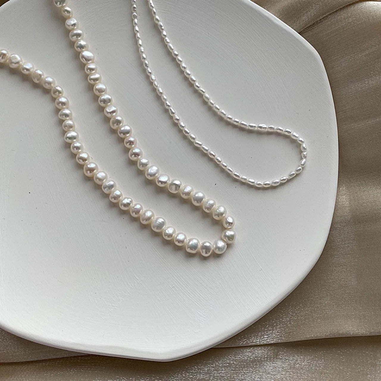 Natural Pearl Wholesale 3-4mm Rice Pearl Choker & 5-6mm Baroque Pearl Necklace