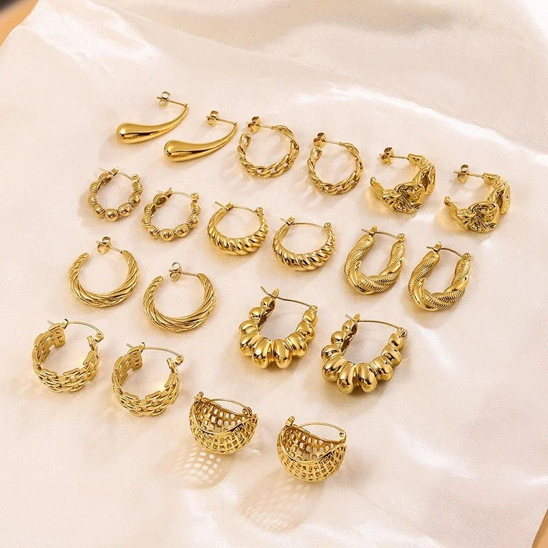 Summer Collection Elegant Gold Stainless Steel Earrings Women High-Grade Daily Jewelry Pearl Niche Fashionable Personalized