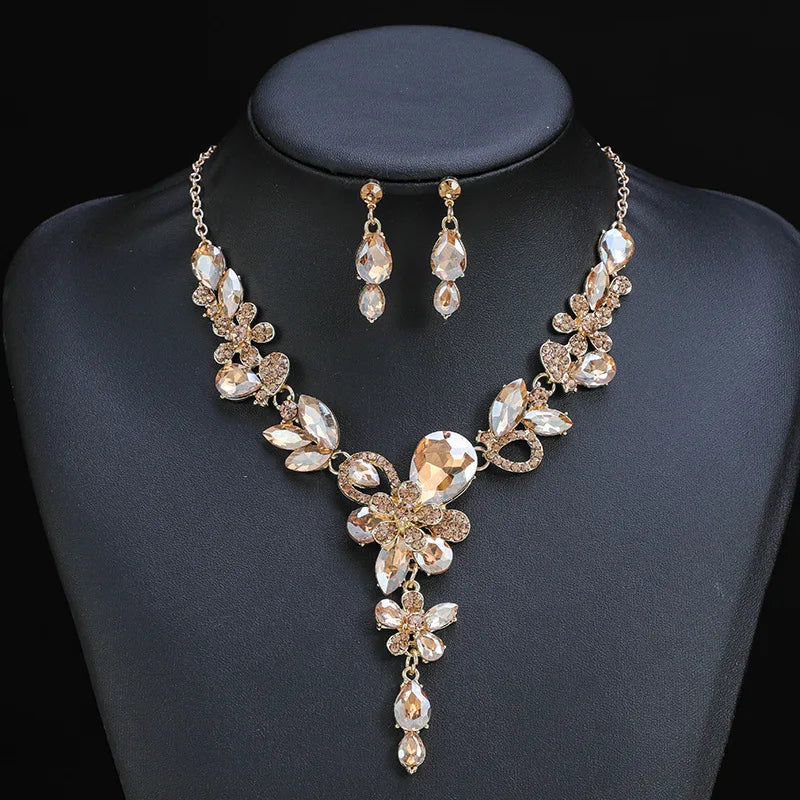 ZC013 Hot Selling Fashion Flower Crystal Jewelry Set Women Luxurious Necklace Earrings Set