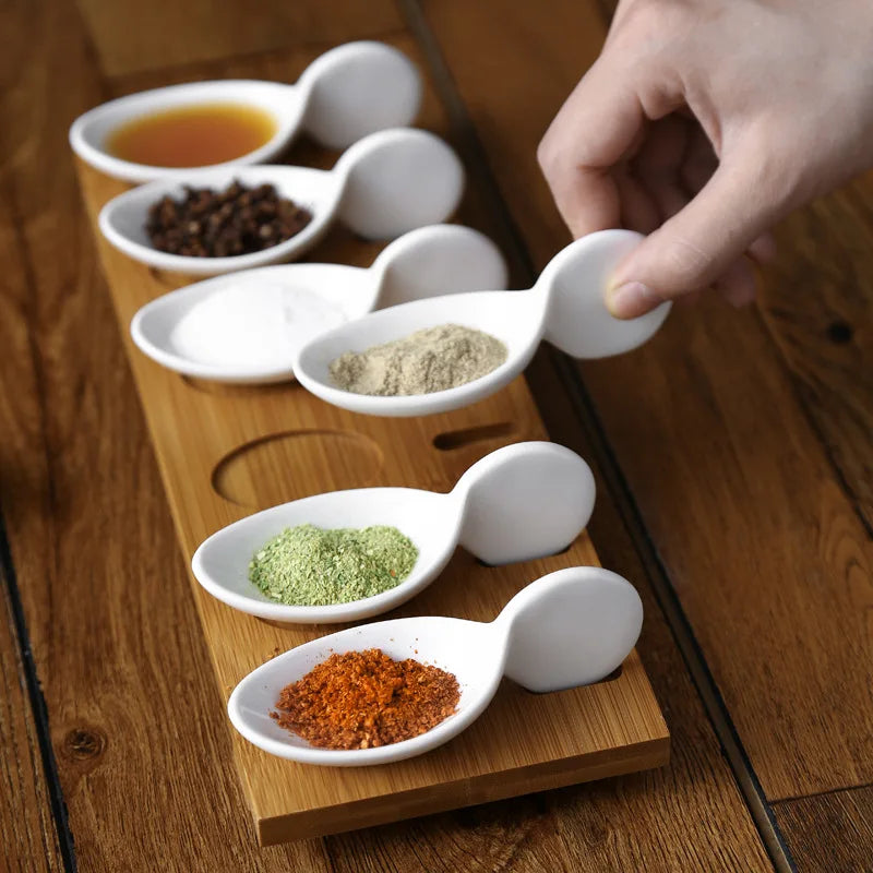 Hot Sale Creative Ceramic Condiment Dish with Bamboo Mat Divided Lattice Snack Dish Taste Dish Style Restaurant Hotel Sauce Bowl