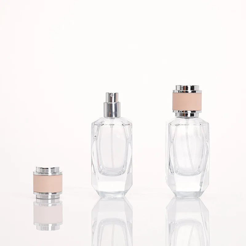 Luxury 100pcs Minimum Order Elegant 30ml/50ml Irregular Clear Glass Perfume Oil Bottle Pump Sprayer Cap Carton Box OEM/ODM