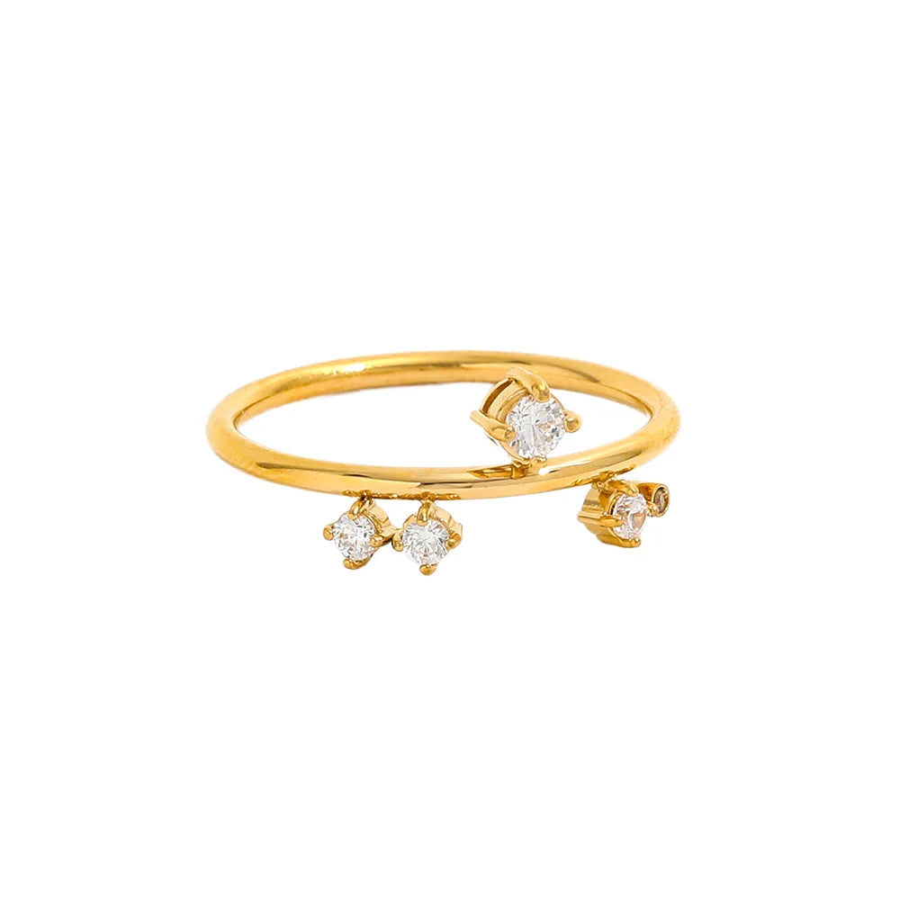 Trendy Simple 18K Gold Plated Stainless Steel Finger Ring With Cut Diamond Fine Line Bezel Setting for Party or Wedding