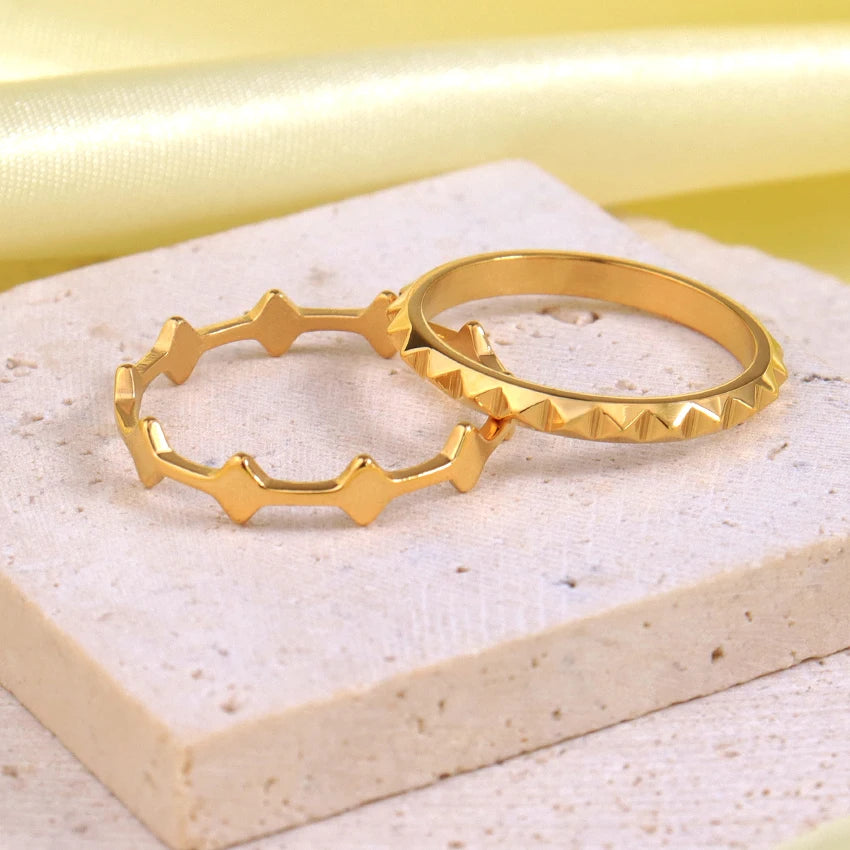 Minimalist Stainless Steel Ring Hypoallergenic Jewelry 18K Gold Plated Simple Design Rings for Women