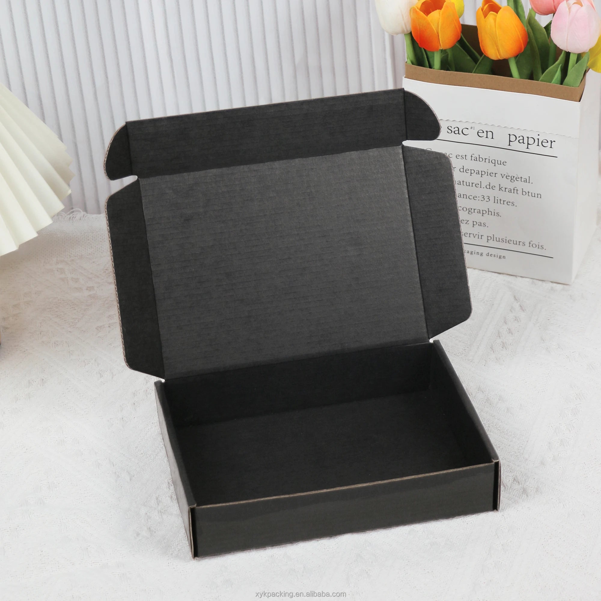 Custom Packaging t Shirt Shipping Paper Boxes Wholesale With Design logo for Clothing Packaging Box