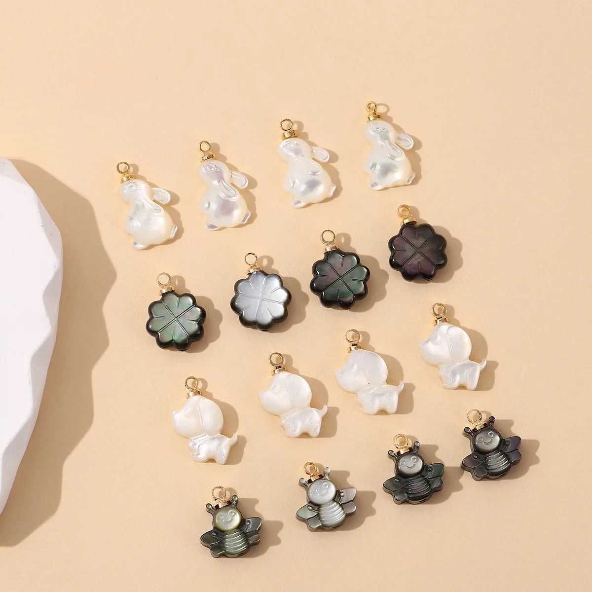 Fashion Cute Shiny Natural Shell Rabbit Clover Bee Dog Charm Pendant for Bracelet Necklace DIY Making