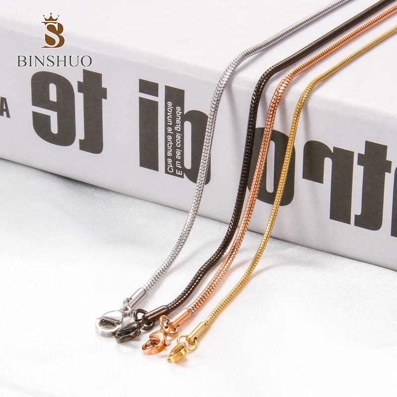 High-Grade Titanium Steel Snake Chain Classic Fashionable Silver Gold Plated Stainless Steel Necklace for Gifts Engagements