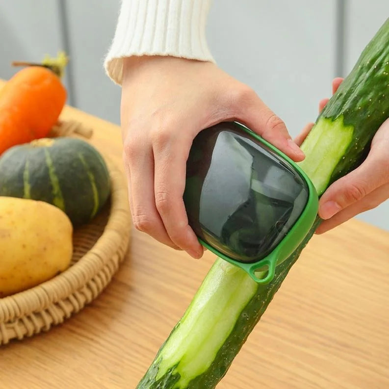 2026 New Simple Storage Magnetic Peeler Vegetable Melon and Fruit Peeler Kitchen Storage Box Scraper Creative