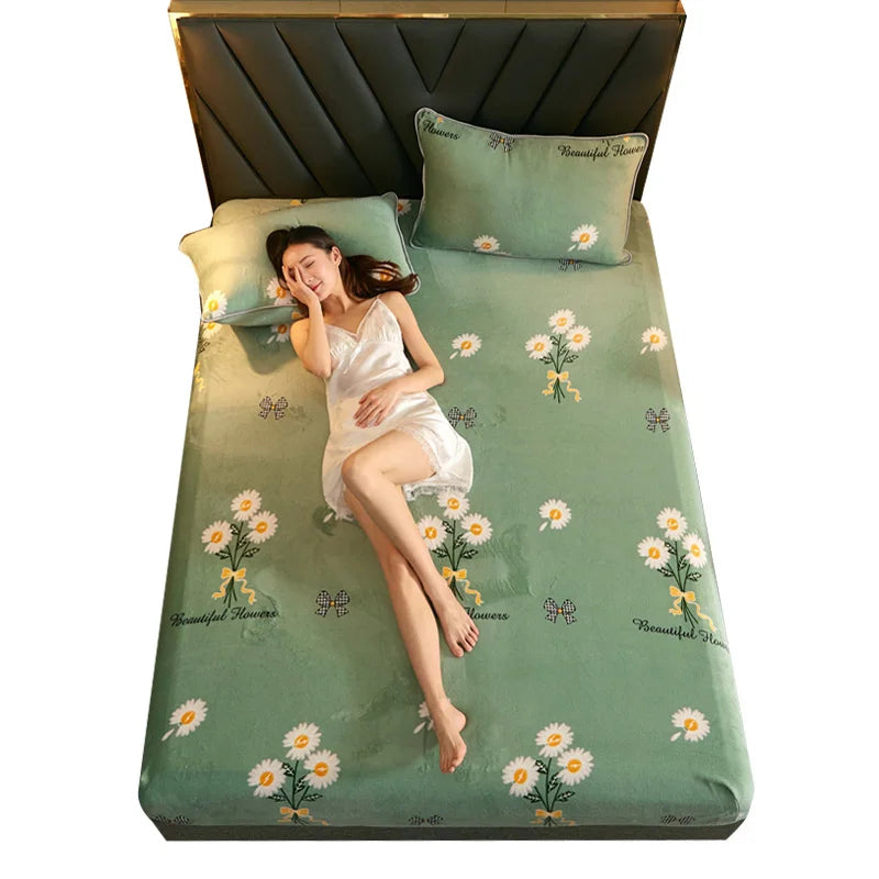 Hygroscopic Breathable Natural and Healthy Flannel Bed Sheets Ideal for Dormitory Home and Office Use