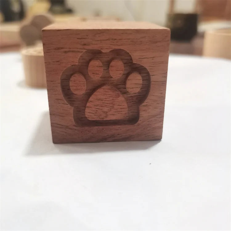 Chinese Wood Craft Car Aromatherapy Beech Rosewood Walnut Customized Shape