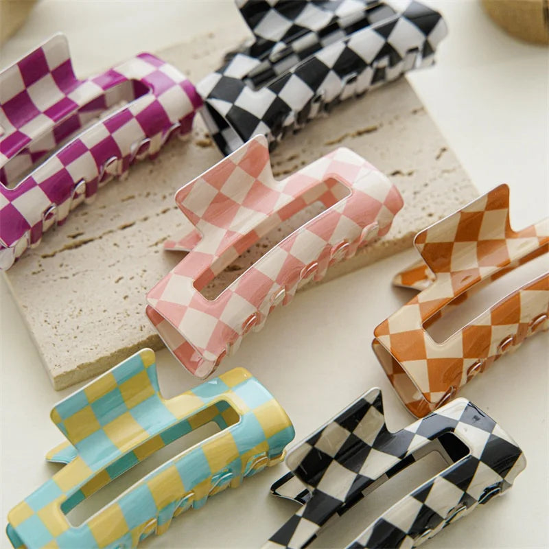 Wholesale Multicolor Women Acrylic Hair Accessories Fashion Hair Claws Trendy Checkerboard Hair Claw for Lady