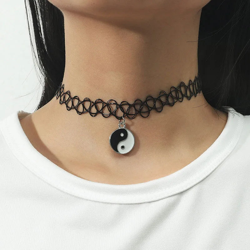 Simple Creative Drip Oil Pendant Necklace Fashion Choker Yin-yang Necklace Gift for Women