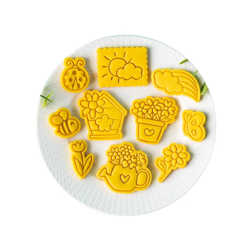 Saffron Countryside Life Cartoon Plastic Cookie Mold Set 3D Printing House butterfly Rabbit Flower Biscuit Cutter Plastic