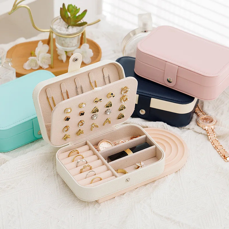Wholesale Rectangle Shape Simple Portable Leather Jewelry Storage Box for Travel Bracelet Earrings Ring Organization for Girls
