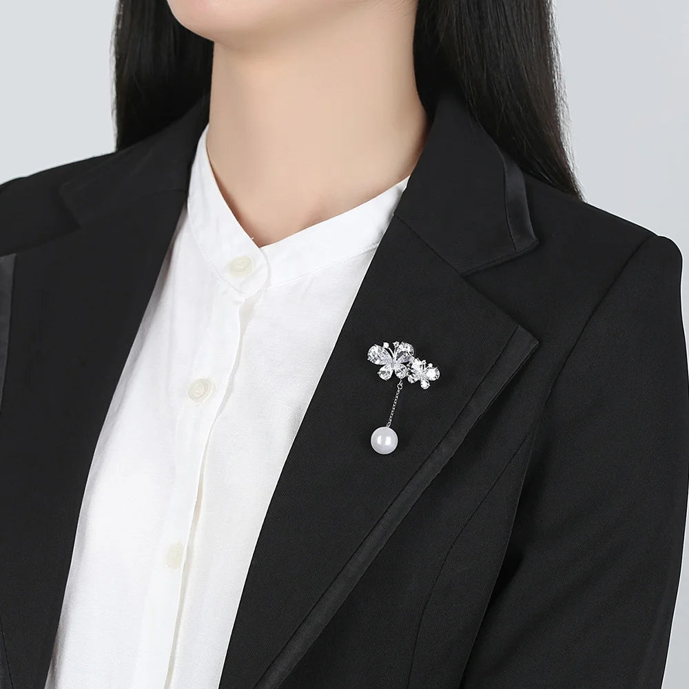 Luxury Exquisite Butterfly Design Breastpins Women Luxurious Elegant Pearl Lapel Pins Fashion Ladies Bling Zircon Brooch Jewelry