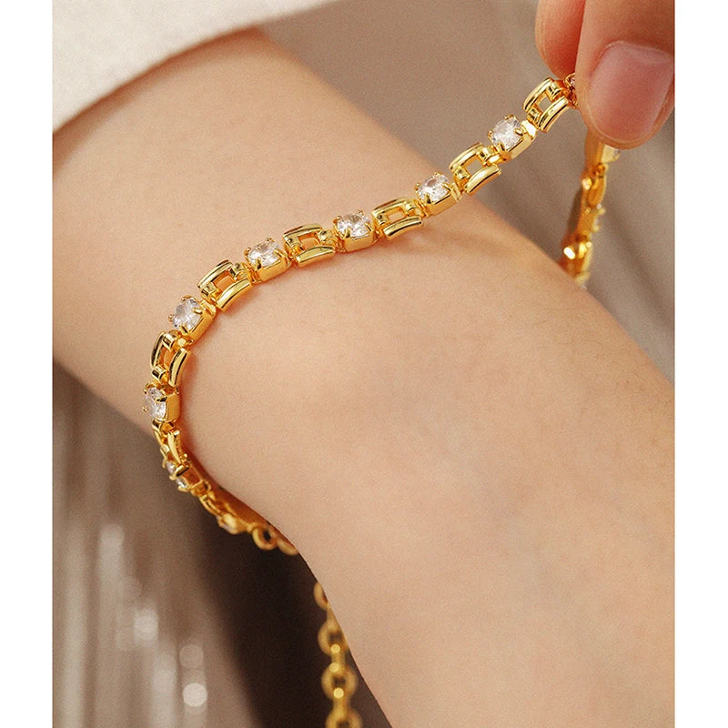 Brass Watchband Chain Claw Setting Shiny Crystal Bracelet 18K Gold Plated Bracelets Women French Statement Simple Luxury Jewelry