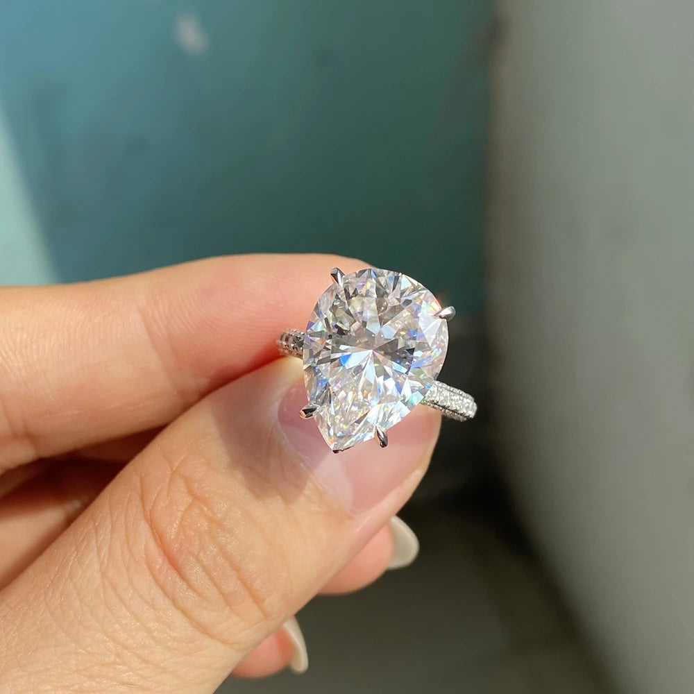 HQ Gems 18K White Gold Women's Ring 12x16mm 10 Carats  VVS1 D Pear Cut White Moissanite Diamond Ring