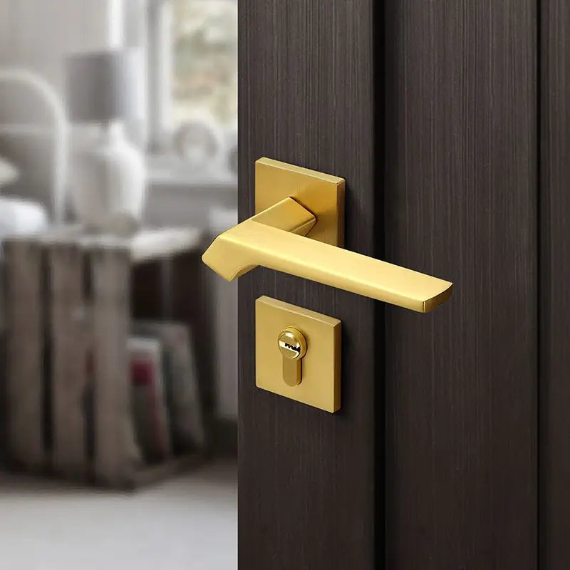 Factory Supply Zinc Alloy Door Lock Holder Modern Bedroom Door Handle Lock Lever Gold Door Handle