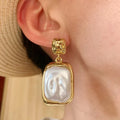 Wholesale Light Luxury Retro Stainless Steel Jewelry New Fashion Pearl Stud Earrings for Women