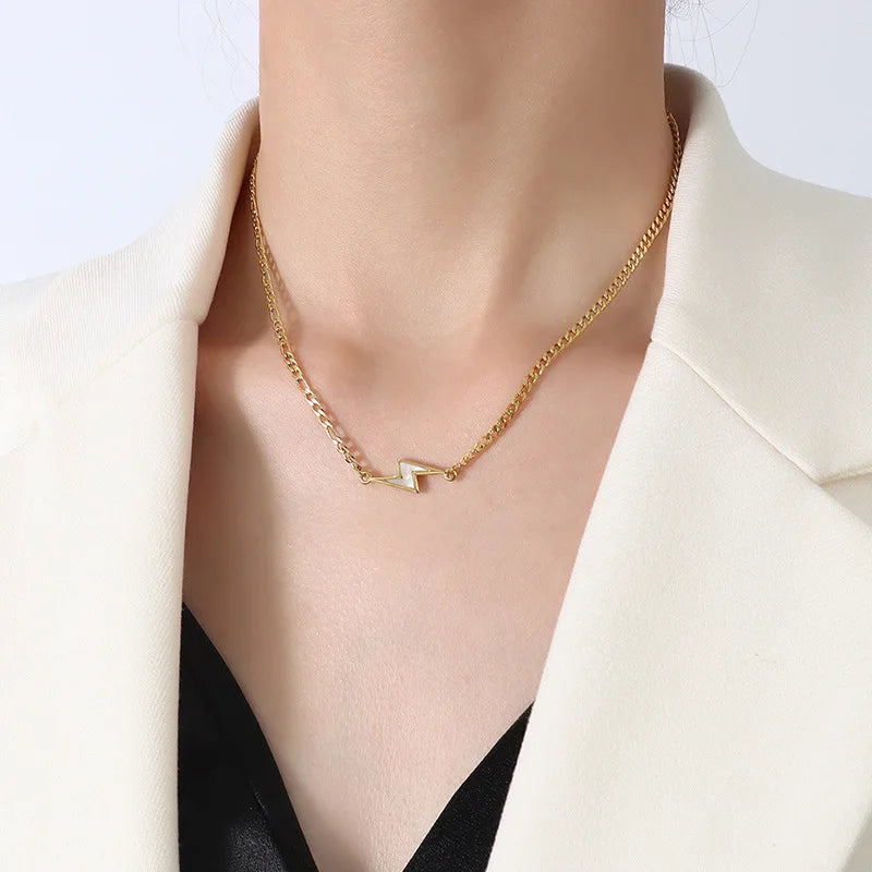 18k Gold Plated Clavicle Tennis Chain Stainless Steel White Seashells Lightning Necklace Neutral Style Jewelry