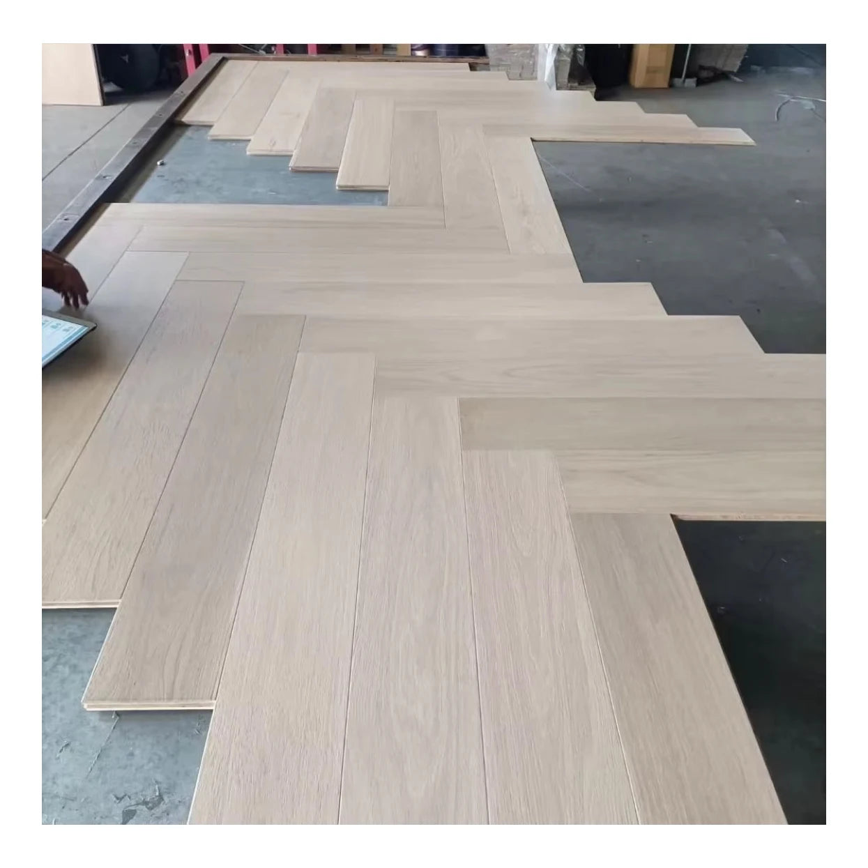 New Designs with IXPE Mute Pad Waterproof 4mm 6mm Thick Pvc Vinyl Plank Flooring Click Lock Spc Flooring  for Bedroom