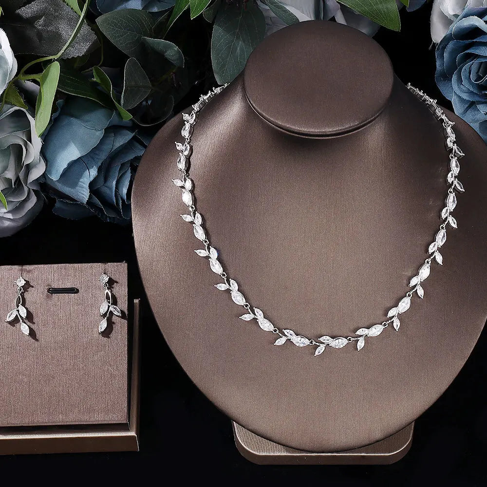 Zircon Leaf Necklace Earrings Women's Versatile Set Two Piece Bridesmaid Accessories Wedding Banquet Party Accessories
