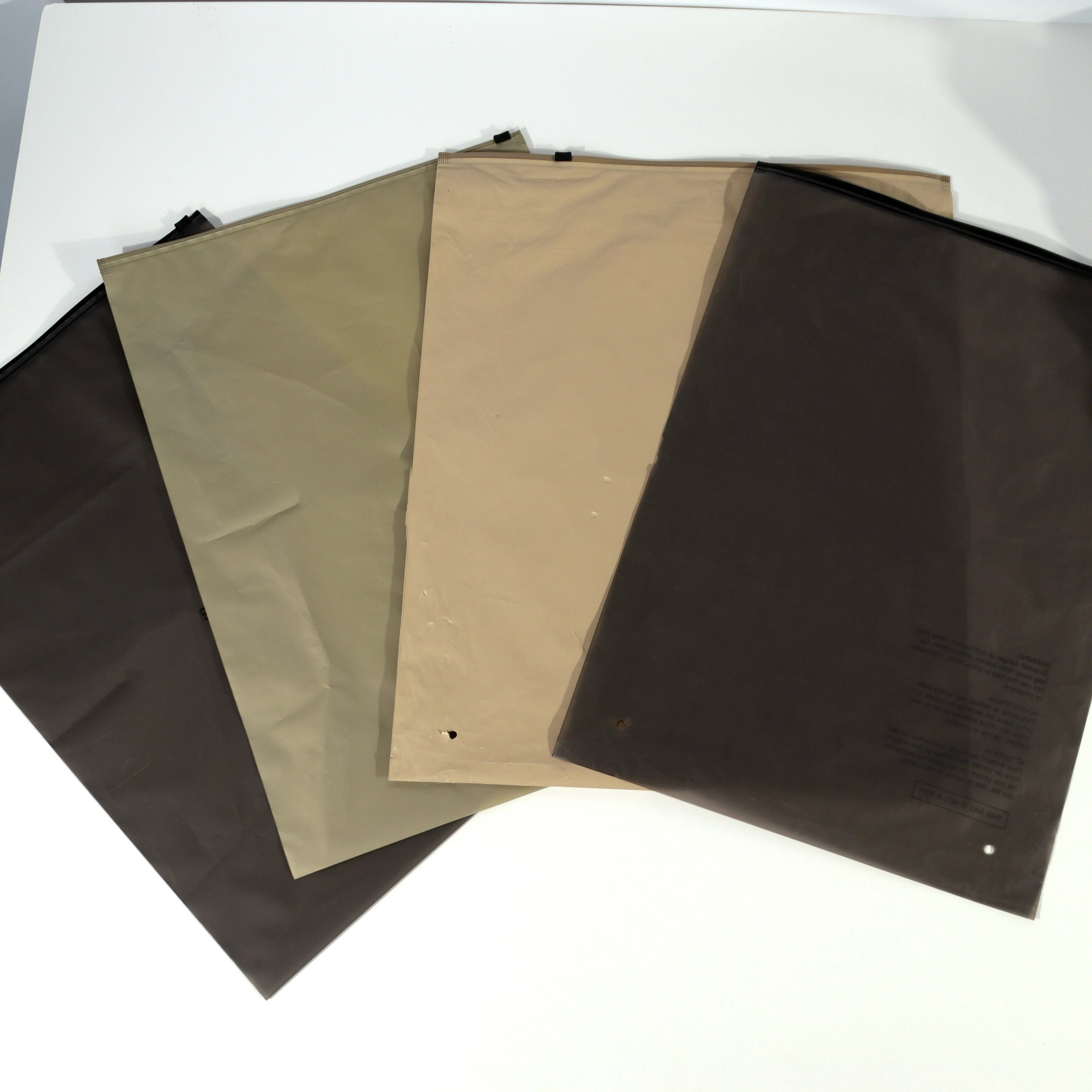 Wholesale Customized Matte Frosted PE Clothing Bag With Zipper for Packaging