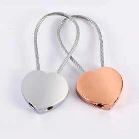 Wholesale Custom Love Heart Metal KeyChain Valentine's Day Gift Wedding Favor Souvenir Heart Other Key Chain with Packing Boxes