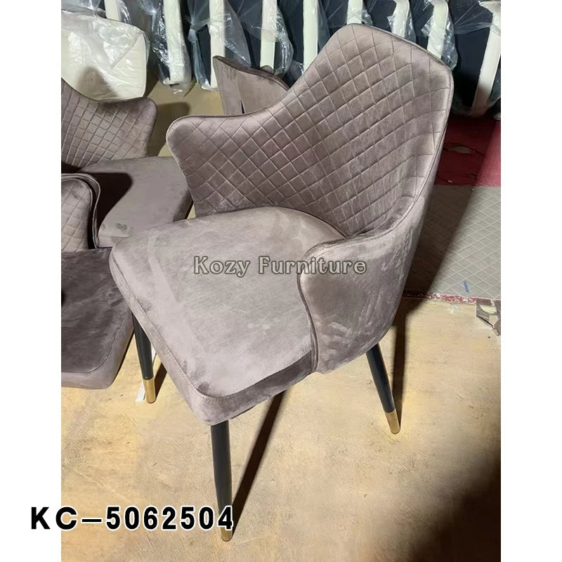 China Wholesale Iron Legs Restaurant Furniture White Velvet Dining Chair