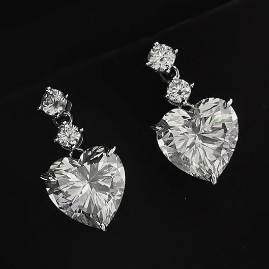 CAOSHI OEM Luxury Sparkling Heart Shaped Crystal Earrings for Fashion Party Sweet Style Silver Plated Pendant Earrings for Women