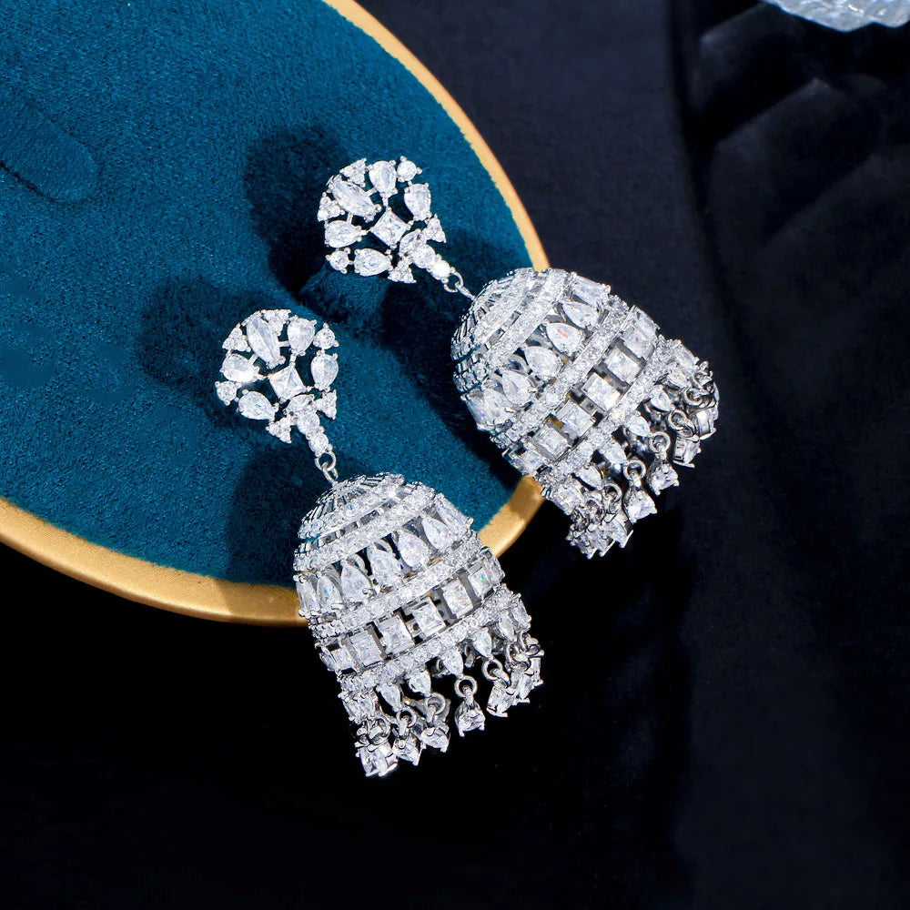 Hot Sale Women Cubic Zirconia Crystal Tassel Drop Long Dangle Big Earrings for Wedding Party Jewelry Costume Bridal Accessories