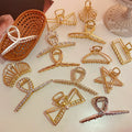 Korean Fashion Personality Pearl Metal Cool  Hair Shark Clip Hair Clip Temperament Design Hair Accessories for Woman