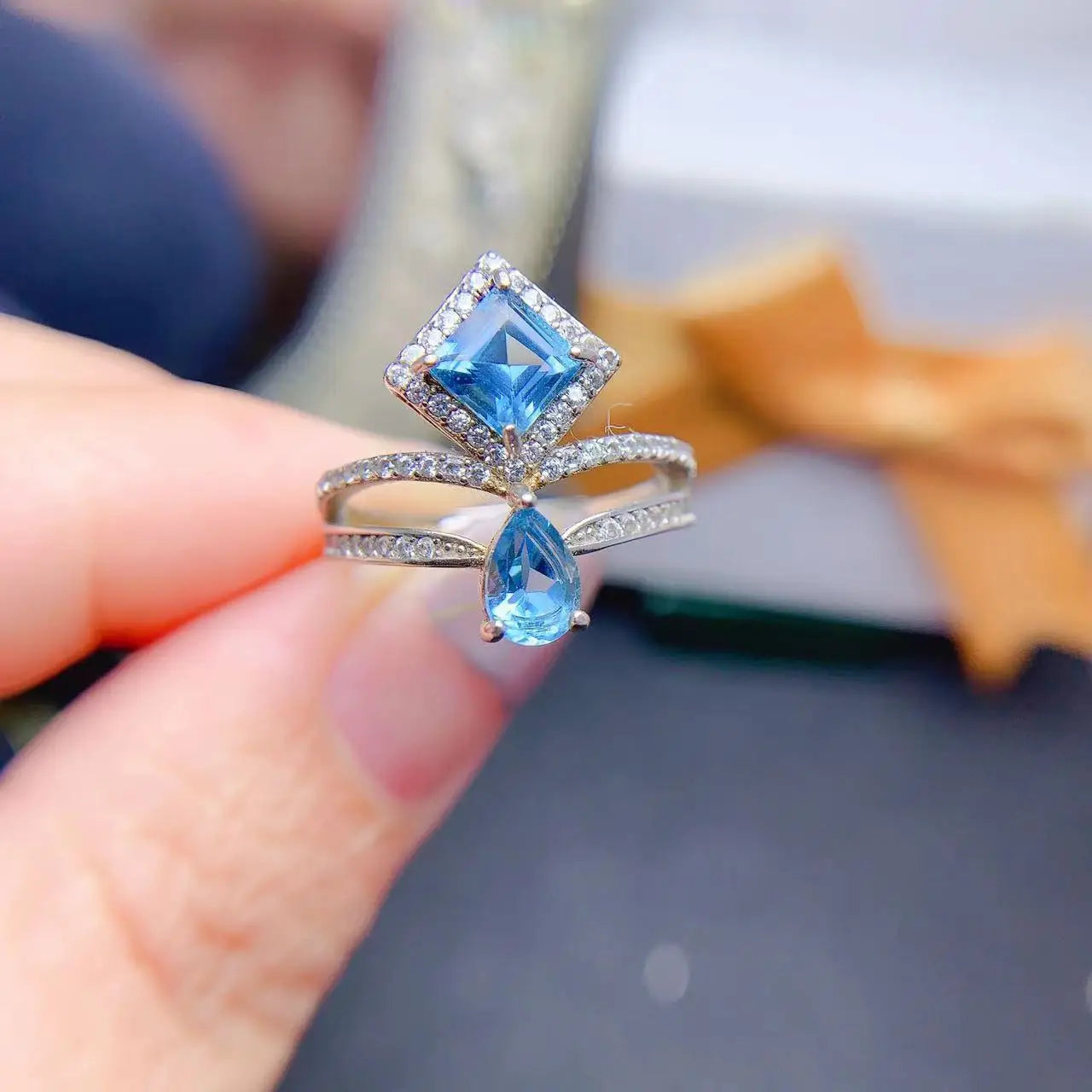 Hot Popular Couple Lovers 925 Sterling Silver 18k Platinum Plated Natural Topaz Ring for Women