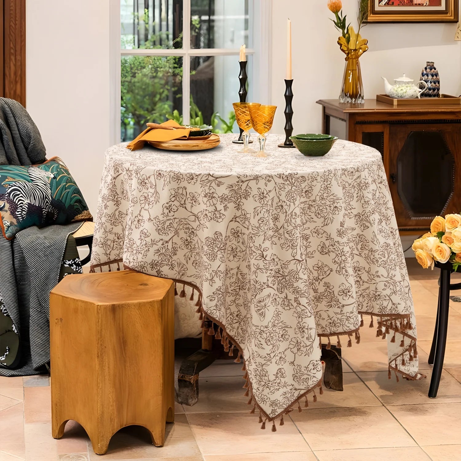 Riches Base OEM Natural Style Soft Polyester Linen Floral Printed Tablecloth With Fringe Kitchen Party Table Cover