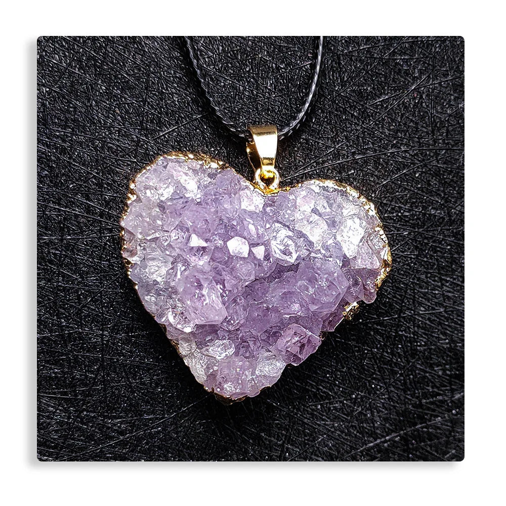 HY Crystal Crafts From Europe Amethyst Cluster Heart Pendant Necklace Druzy Pendant Gold-plating Rough Gemstone Pendant