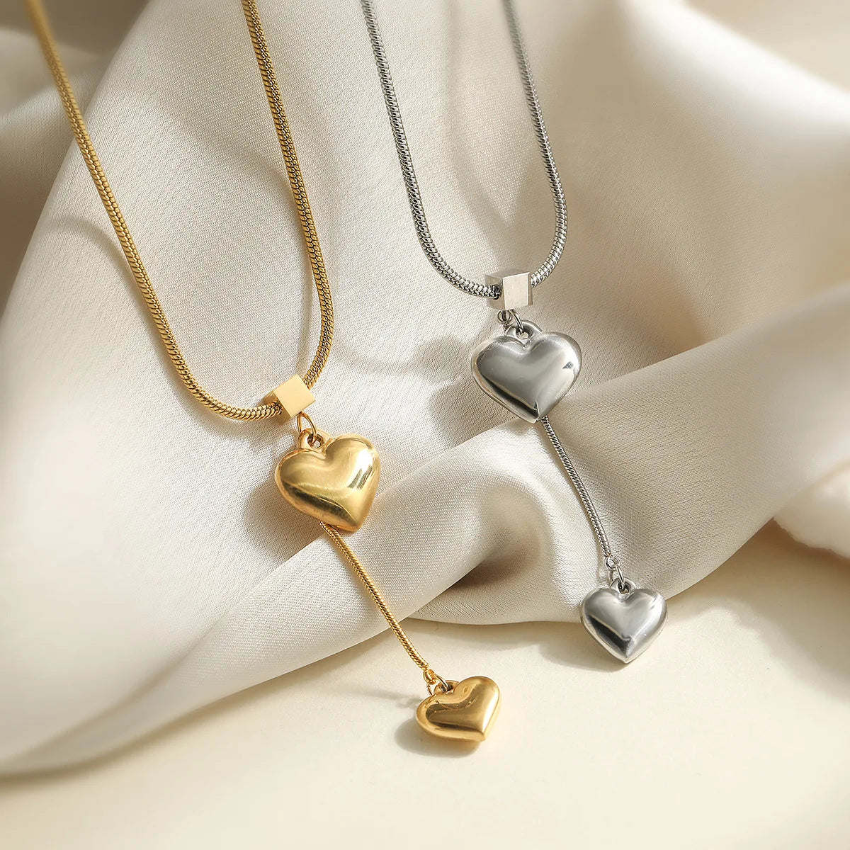 2025 Trendy Heart Necklace 18K Gold Plated Stainless Steel Necklaces Choker Dainty Jewelry for Women Girls