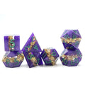 Custom Logo Purple DND RPG Dice Set Gilt Stripe 7pcs Resin Dice with Green Number Board Game Accessories