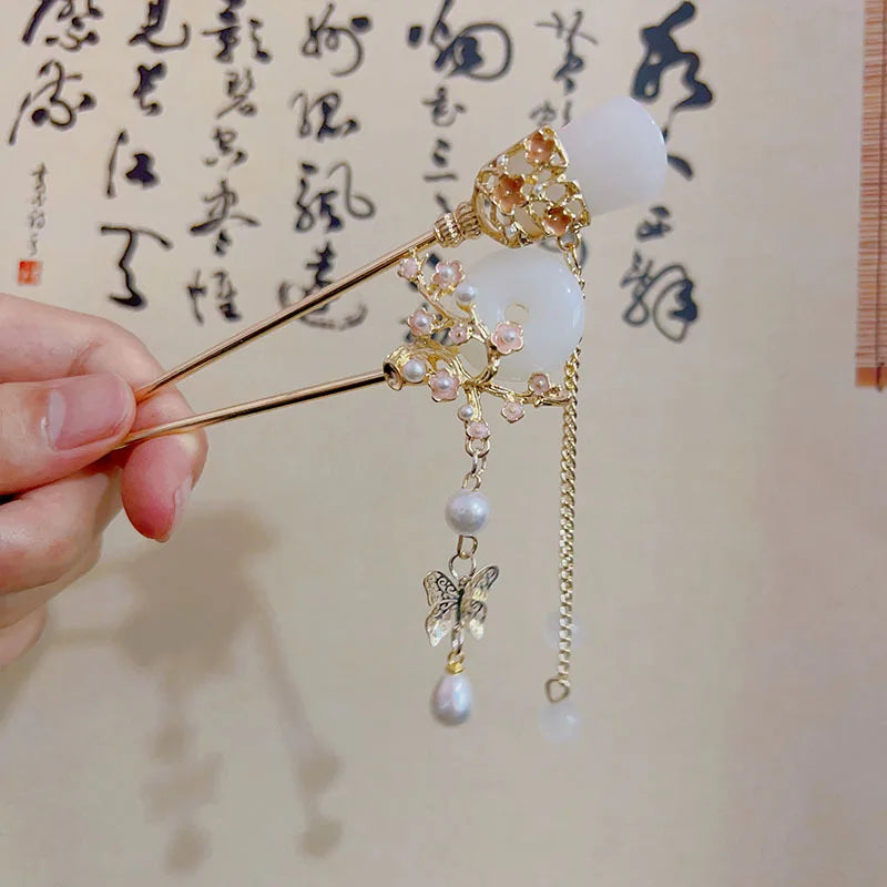New Chinese Style Floral White Jade Hair Clasp Y2k Step Shake Hanfu Hair Stick With Tassel Headwear Hairpins Women Jewelry