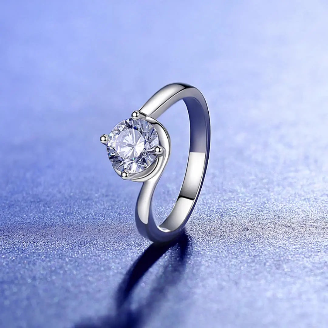 New Styles Classic Wedding Jewelry White Gold Plated 925 Sterling Silver High Quality 0.5ct/1ct Moissanite Engagement Rings