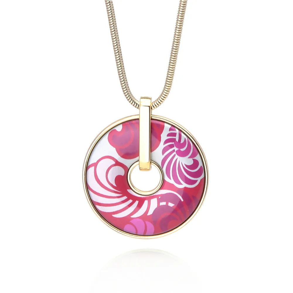 Classic Beautiful Exquisite Pattern Rotatable Circle Hoop Pendant Necklace Custom Enamel Pink Flower Ethnic Jewelry for Women
