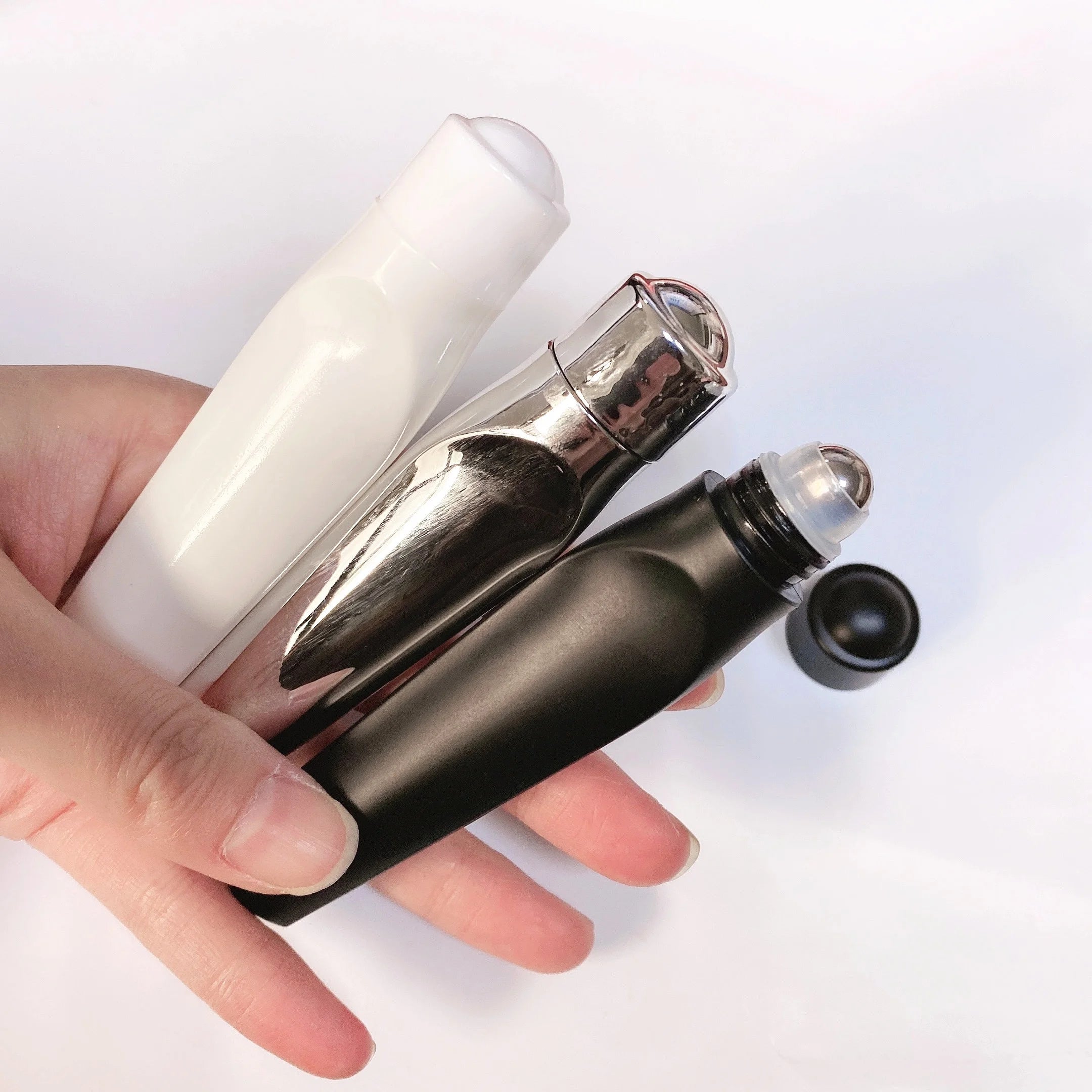 Free Sample Unique Roll on Popsicle Princess Lip Gloss Glass Container Tube