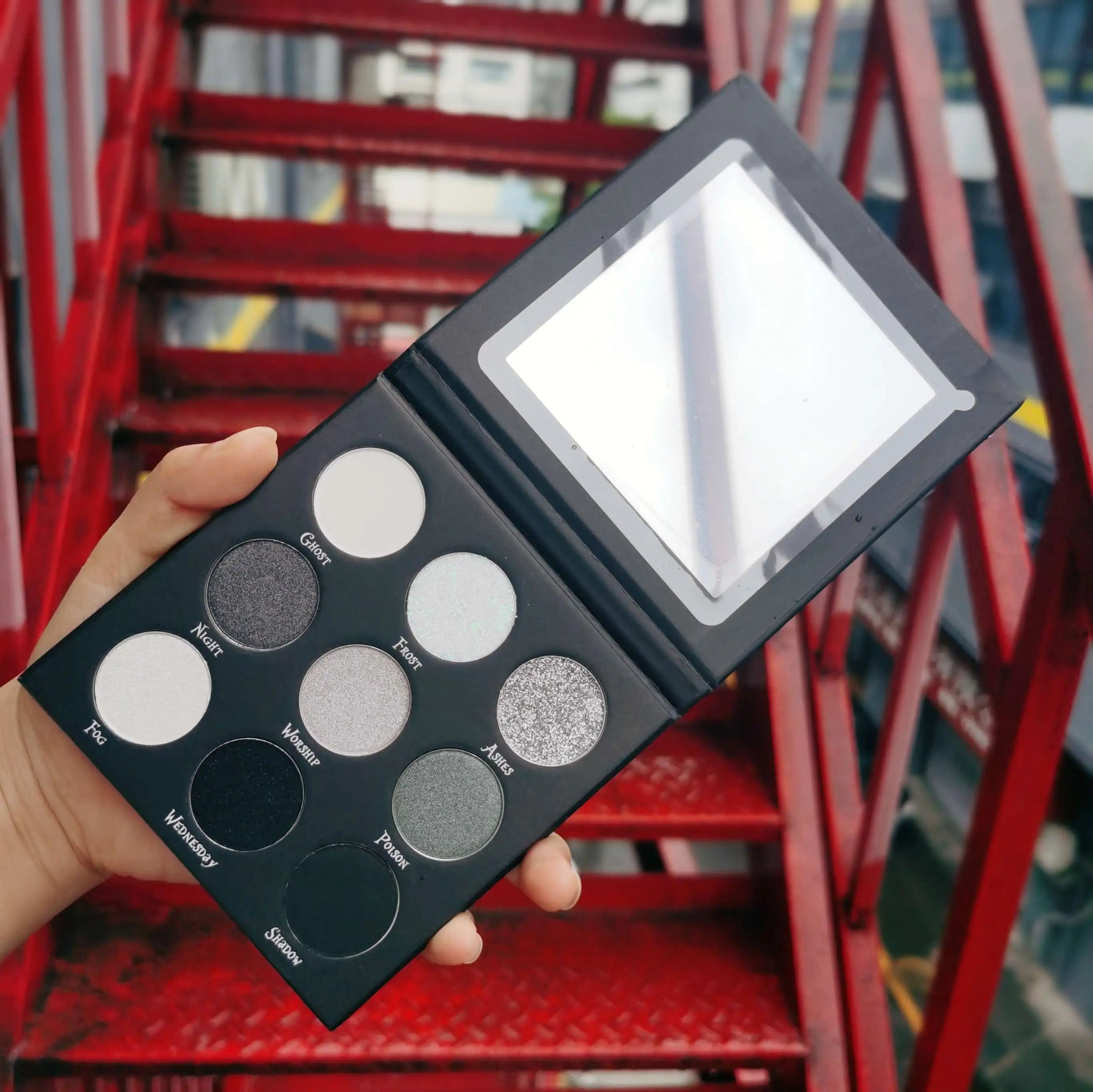 High Pigmented 9 Eyeshadow Palette Private Label Cardboard Eyeshadow Palette Custom logo Eye Shadow Palette
